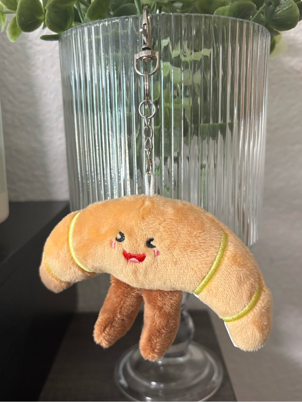 Plush Croissant Bag Charm / Keychain (NWOT)